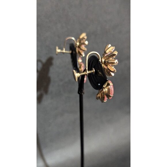 Vintage Pink Floral screw back Earrings Gold-Tone Retro Chic Jewelry Statement - Picture 4 of 10